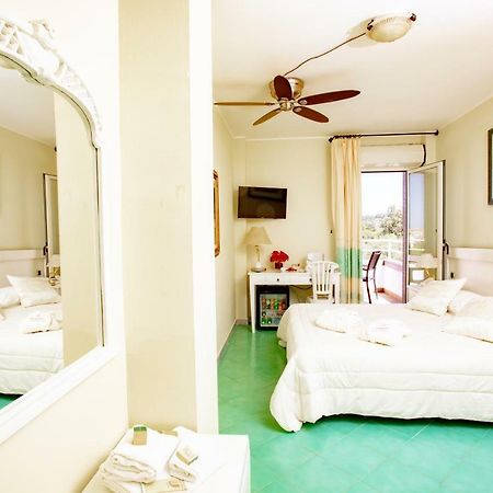 Hotel Marini サッサリ エクステリア 写真