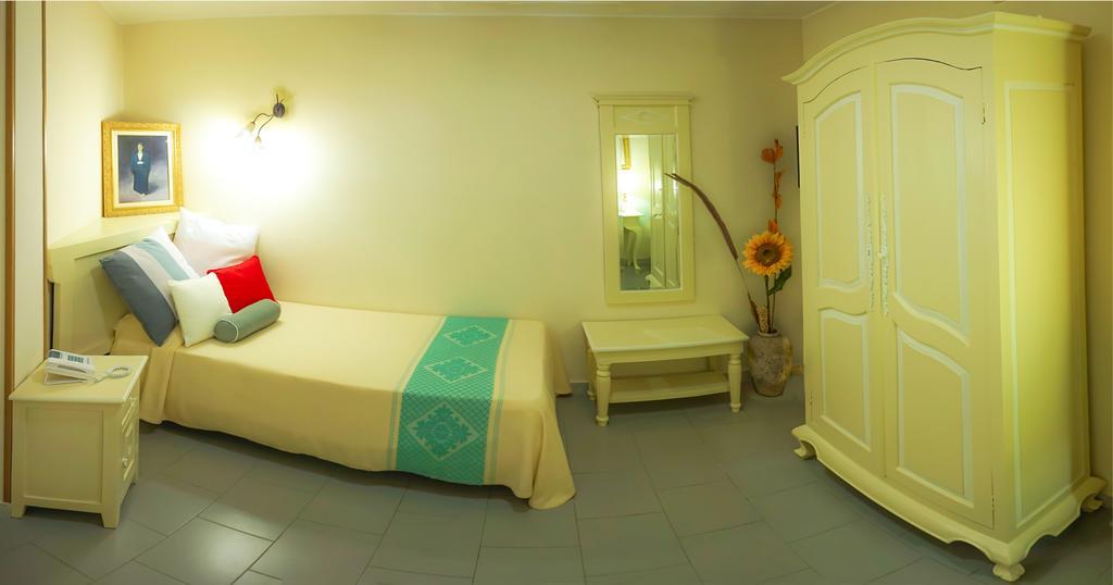 Hotel Marini サッサリ エクステリア 写真