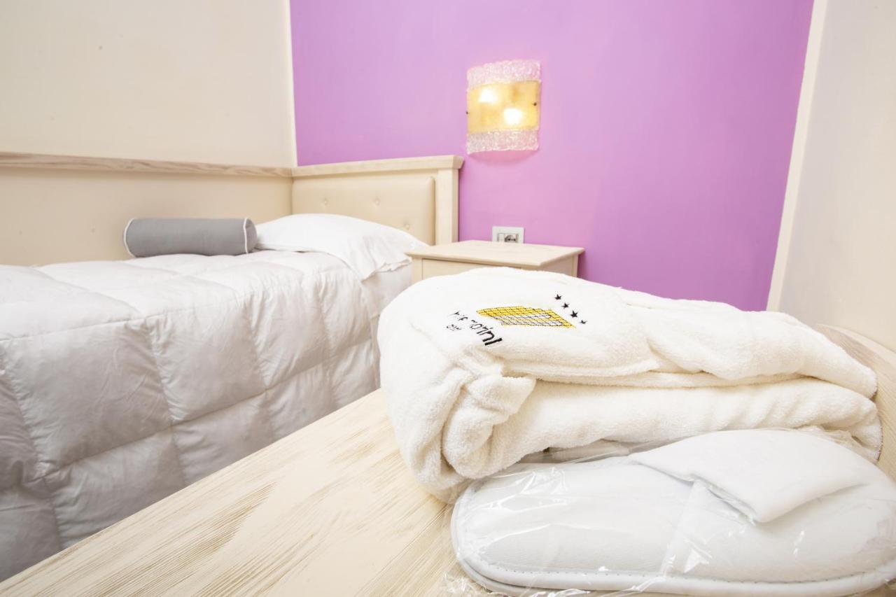 Hotel Marini サッサリ エクステリア 写真